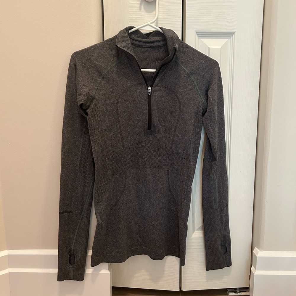 Lululemon Quarter Zip - Size 4